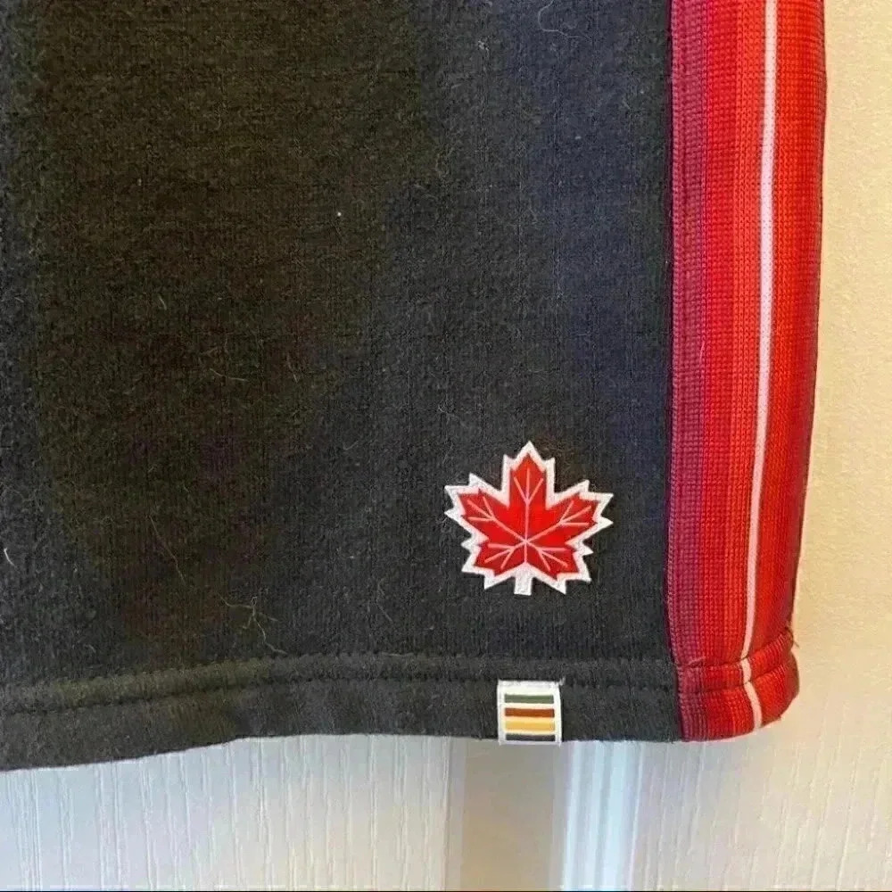 HBC Mini Skirt Fleece Team Canada Olympic Apparel Black Red Side Stripes Medium - Picture 7 of 14